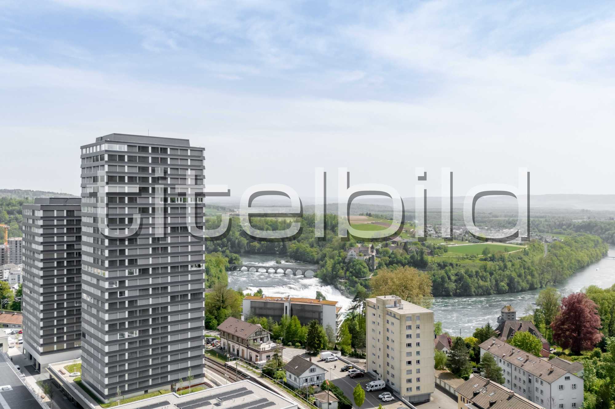 Projektbild-Nr. 2: RhyfallTower und RhyGarten