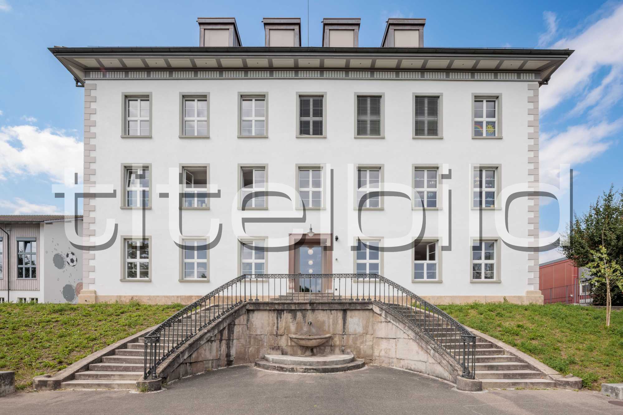 Projektbild-Nr. 1: Umbau Schulhaus Hallau