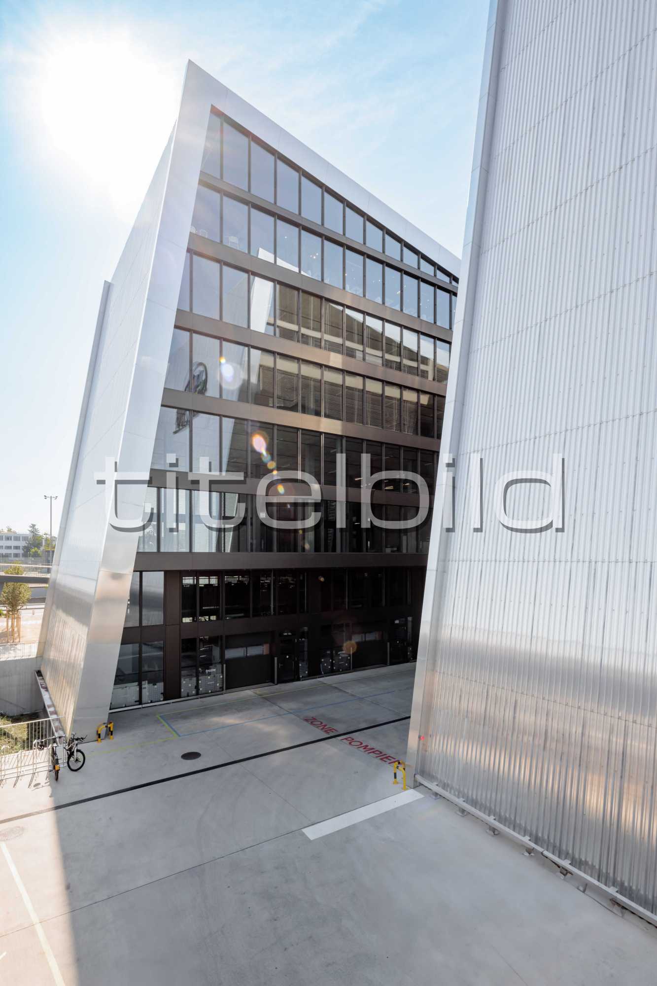 Projektbild-Nr. 2: Bâtiment commercial «Small City»