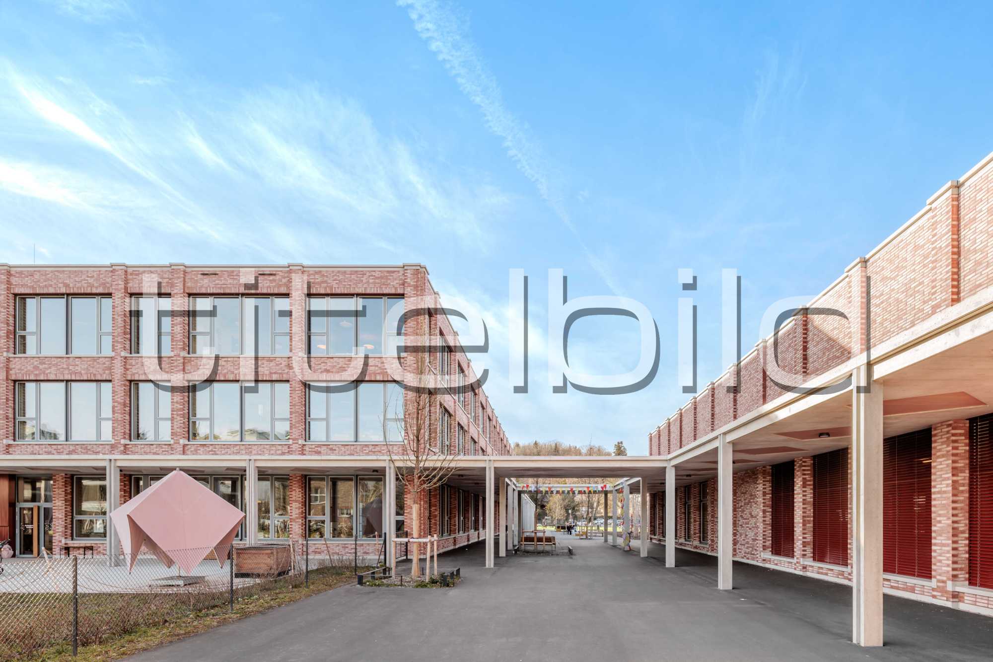Projektbild-Nr. 1: Schulanlage Surbaum Reinach