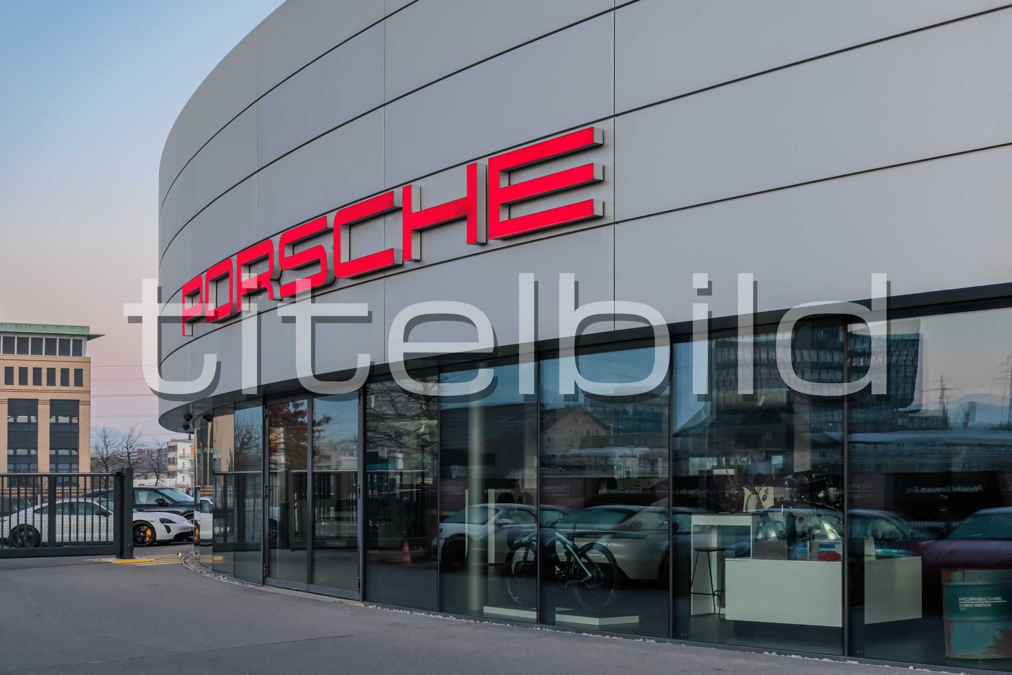 Projektbild-Nr. 2: Porsche Zentrum AG
