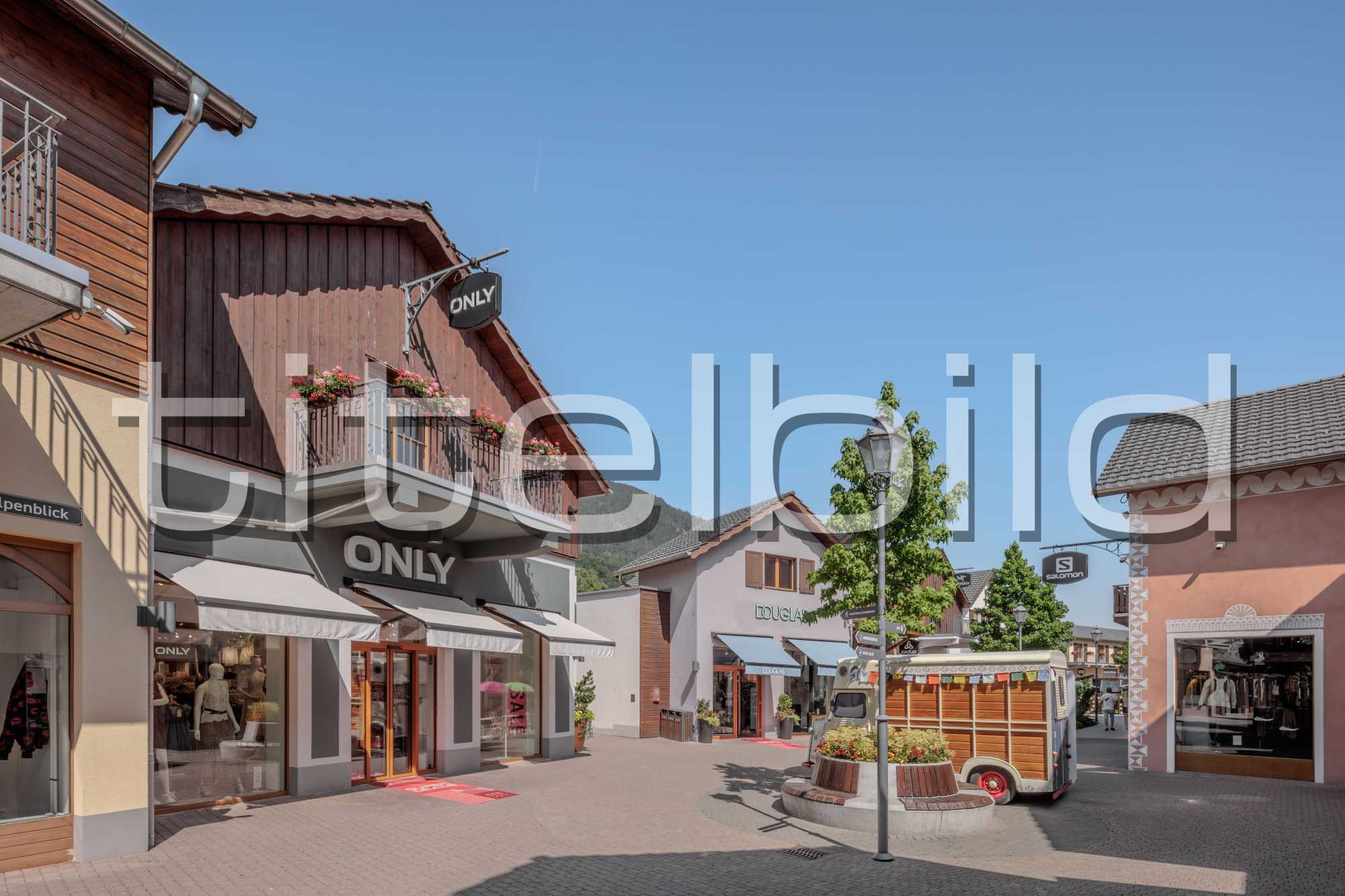 Projektbild-Nr. 4: Fashion Outlet Landquart, Units und Parkhaus