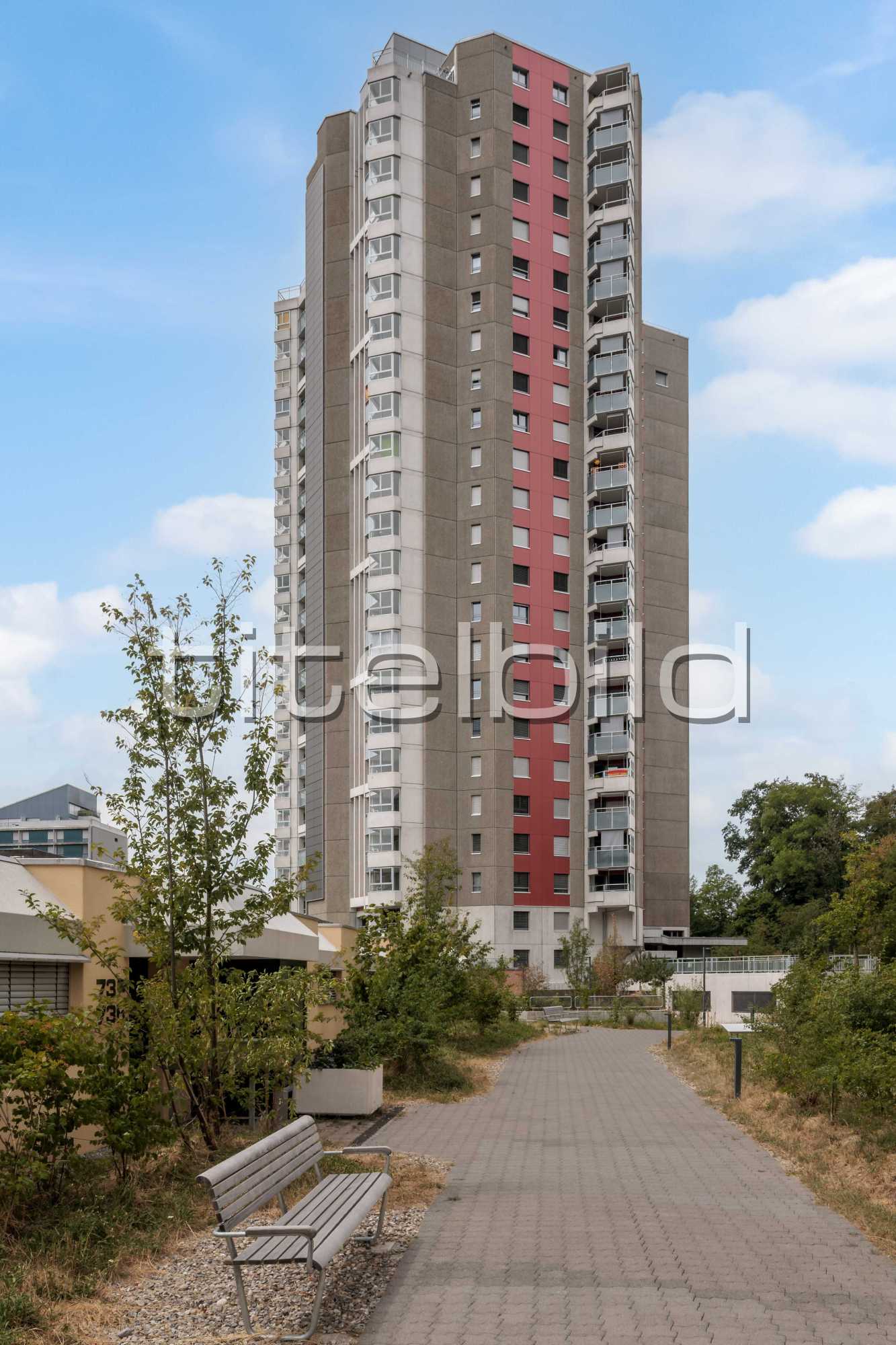 Projektbild-Nr. 4: Gesamtsanierung Holenackerstrasse 85